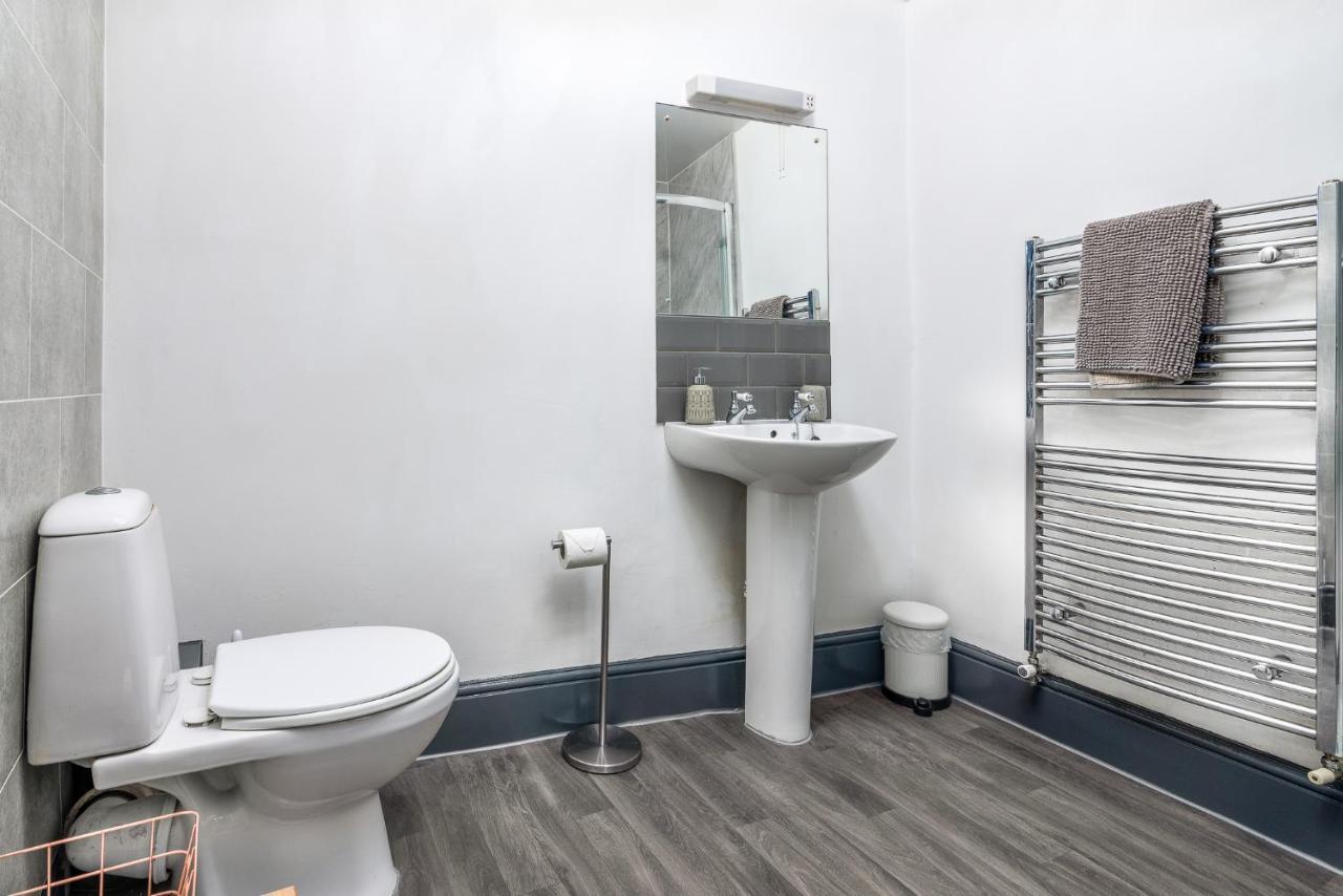 Ga L Whitby Central エクステリア 写真